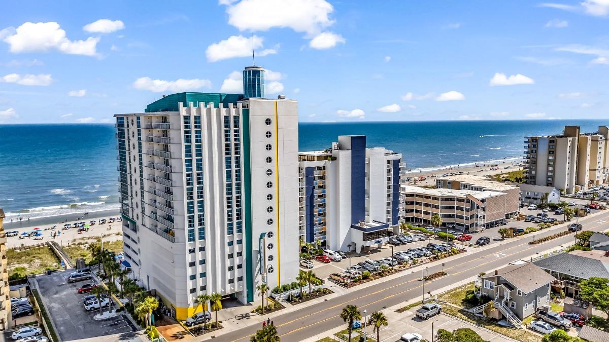 Seaside Resort in North Myrtle Beach with oceanfront condos and beach access, offering ideal lodging for visitors attending Myrtle Beach Jeep Jam 2025.